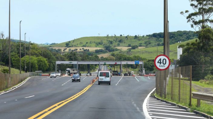 Concessionária de pedágio fecha acordo com governo do Paraná reconhecendo dívida de R$ 1 bi